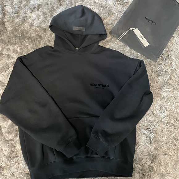 Black ESSENTIALS Fear Of God Hoodie Size M (NWT) - Picture 4 of 9